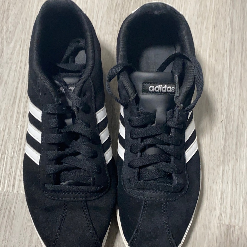 COPY - COPY - Adidas women’s black and white size 81/2 sneakers